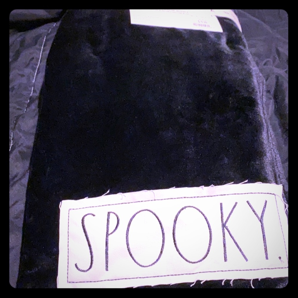 Rae Dunn Halloween throw